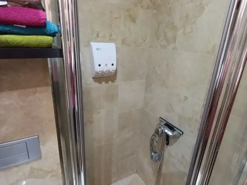 Piso de alquiler en Avenida Cronista Martín Moreno, 8, Los Tarahales - La Paterna Baño de Piso de alquiler en Las Palmas de Gran Canaria con Amueblado, Parking comunitario y Videoportero
