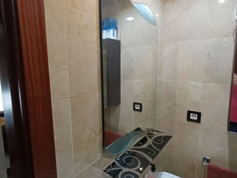 Piso de alquiler en Avenida Cronista Martín Moreno, 8, Los Tarahales - La Paterna Baño de Piso de alquiler en Las Palmas de Gran Canaria con Amueblado, Parking comunitario y Videoportero