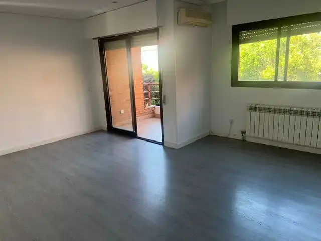 Piso de alquiler en Calle Acamar, 17, Aravaca Habitación de Piso de alquiler en Madrid Capital con Aire acondicionado, Terraza y Piscina