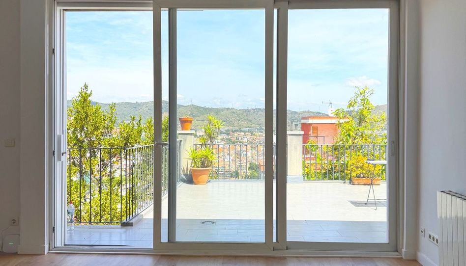 Dúplex en venta en Carrer del Doctor Bové, 96, El Carmel, Barcelona Capital - imagen 1 Foto 1 de Dúplex en venta en Carrer del Doctor Bové, 96, El Carmel, Barcelona Capital