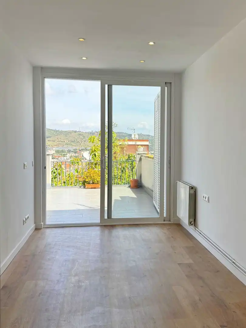 Dúplex en venta en Carrer del Doctor Bové, 96, El Carmel Terraza de Dúplex en venta en Barcelona con Calefacción, Jardín privado y Parquet
