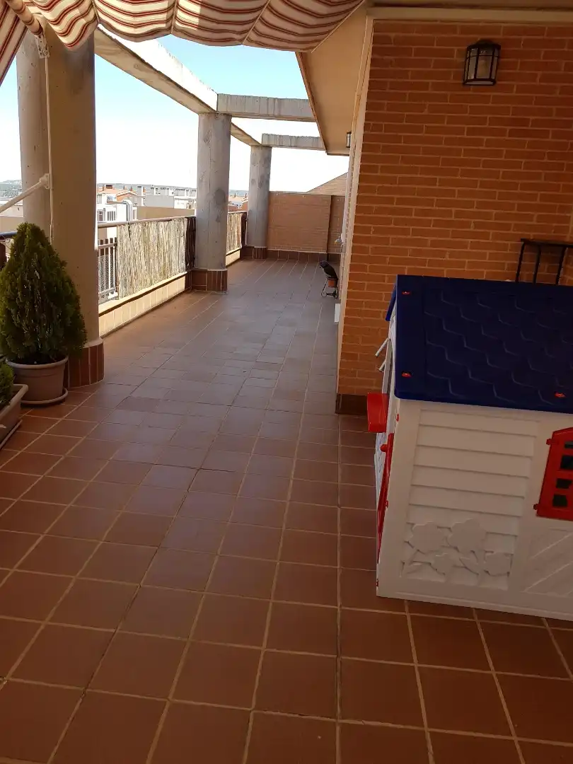 Dachboden zum Verkauf in Calle Presidente José María Aznar, 33, Perlita Terrasse von Dachboden zum Verkauf in Arganda del Rey mit Heizung, Parkett und Terrasse