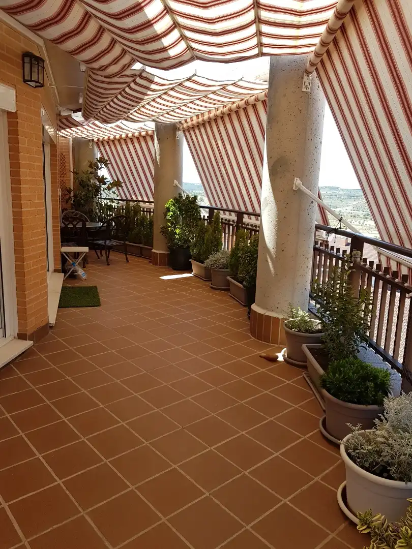 Dachboden zum Verkauf in Calle Presidente José María Aznar, 33, Perlita Terrasse von Dachboden zum Verkauf in Arganda del Rey mit Heizung, Parkett und Terrasse
