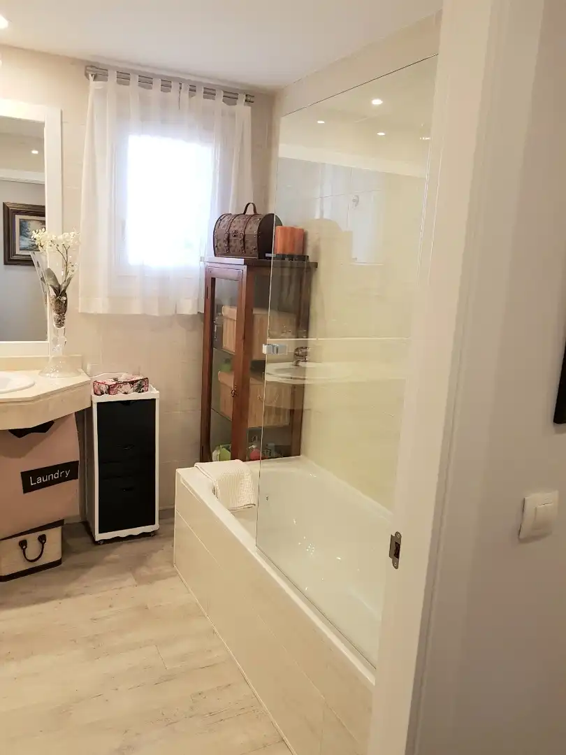 Dachboden zum Verkauf in Calle Presidente José María Aznar, 33, Perlita Badezimmer von Dachboden zum Verkauf in Arganda del Rey mit Heizung, Parkett und Terrasse
