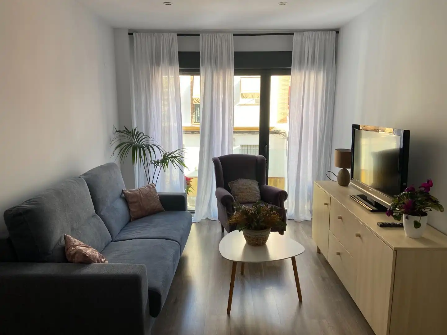 Sala d'estar de Pis de lloguer en Córdoba amb Aire condicionat, Calefacció i Parquet