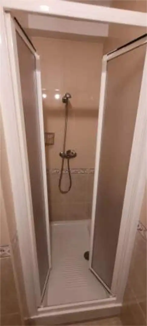 Flat for rent in Monte Alto - Zalaeta - Atocha Bathroom of Flat for rent in A Coruña Capital with Furnished