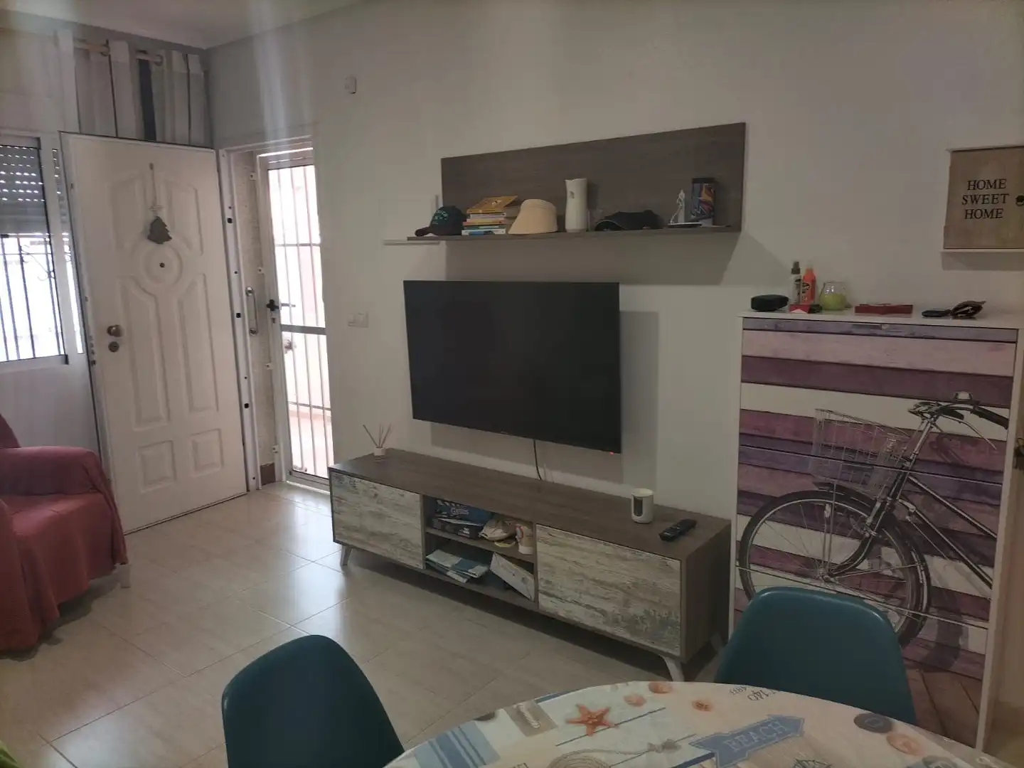 Planta baja de alquiler en Calle Alcalá de Henares, 151, Santiago de la Ribera Sala de estar de Planta baja de alquiler en San Javier con Aire acondicionado, Calefacción y Jardín privado