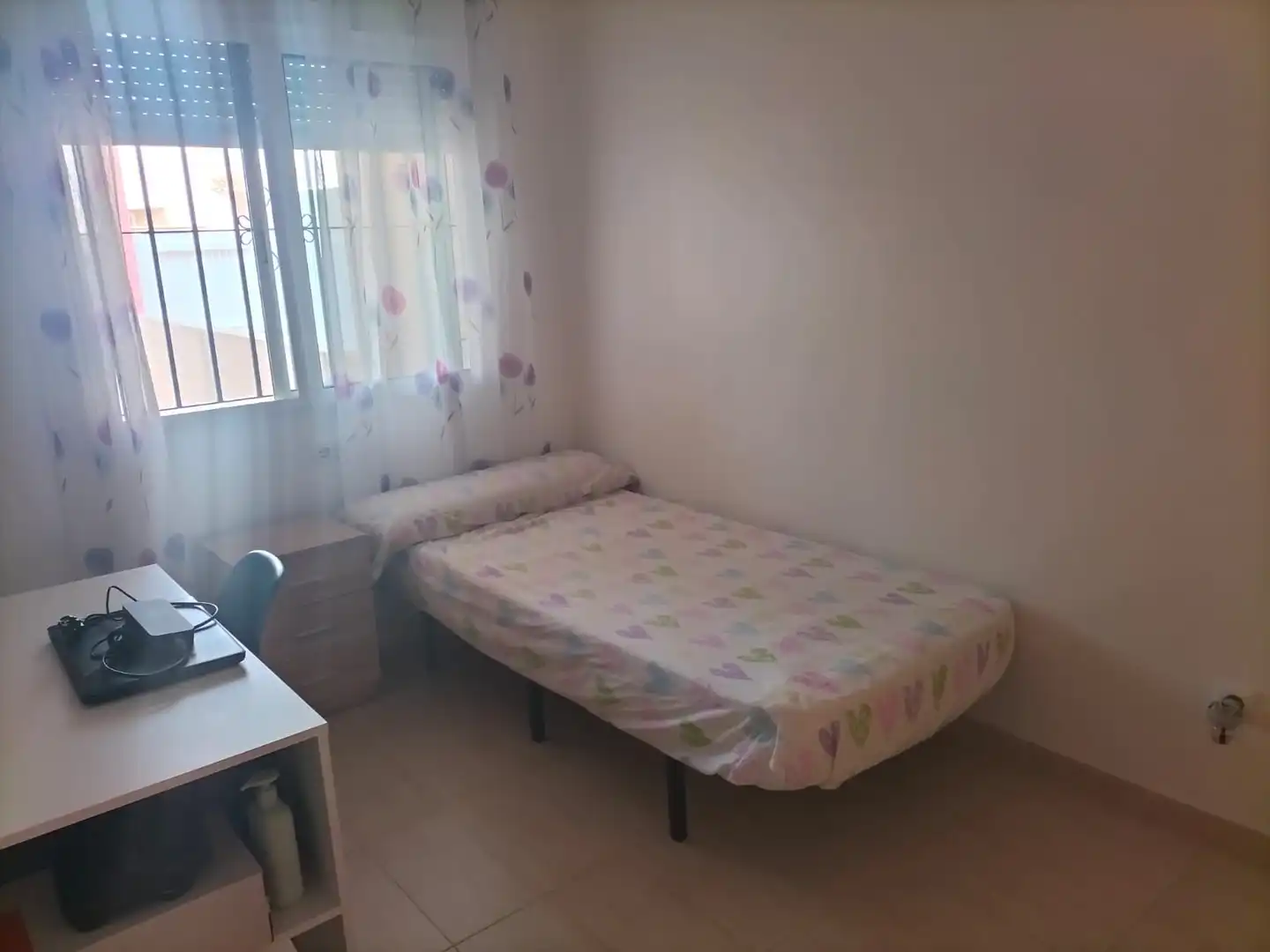 Planta baja de alquiler en Calle Alcalá de Henares, 151, Santiago de la Ribera Habitación de Planta baja de alquiler en San Javier con Aire acondicionado, Calefacción y Jardín privado