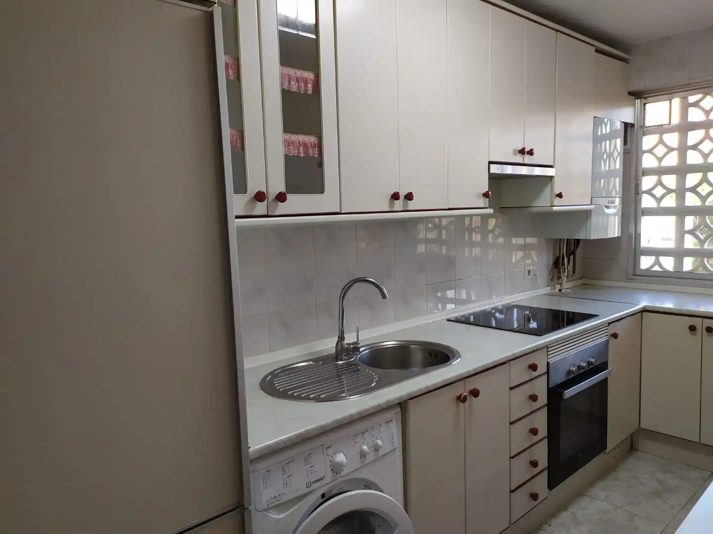 Flat for rent in Calle de Ginzo de Limia, 52, La Paz Flat for rent in Calle de Ginzo de Limia, 52, La Paz