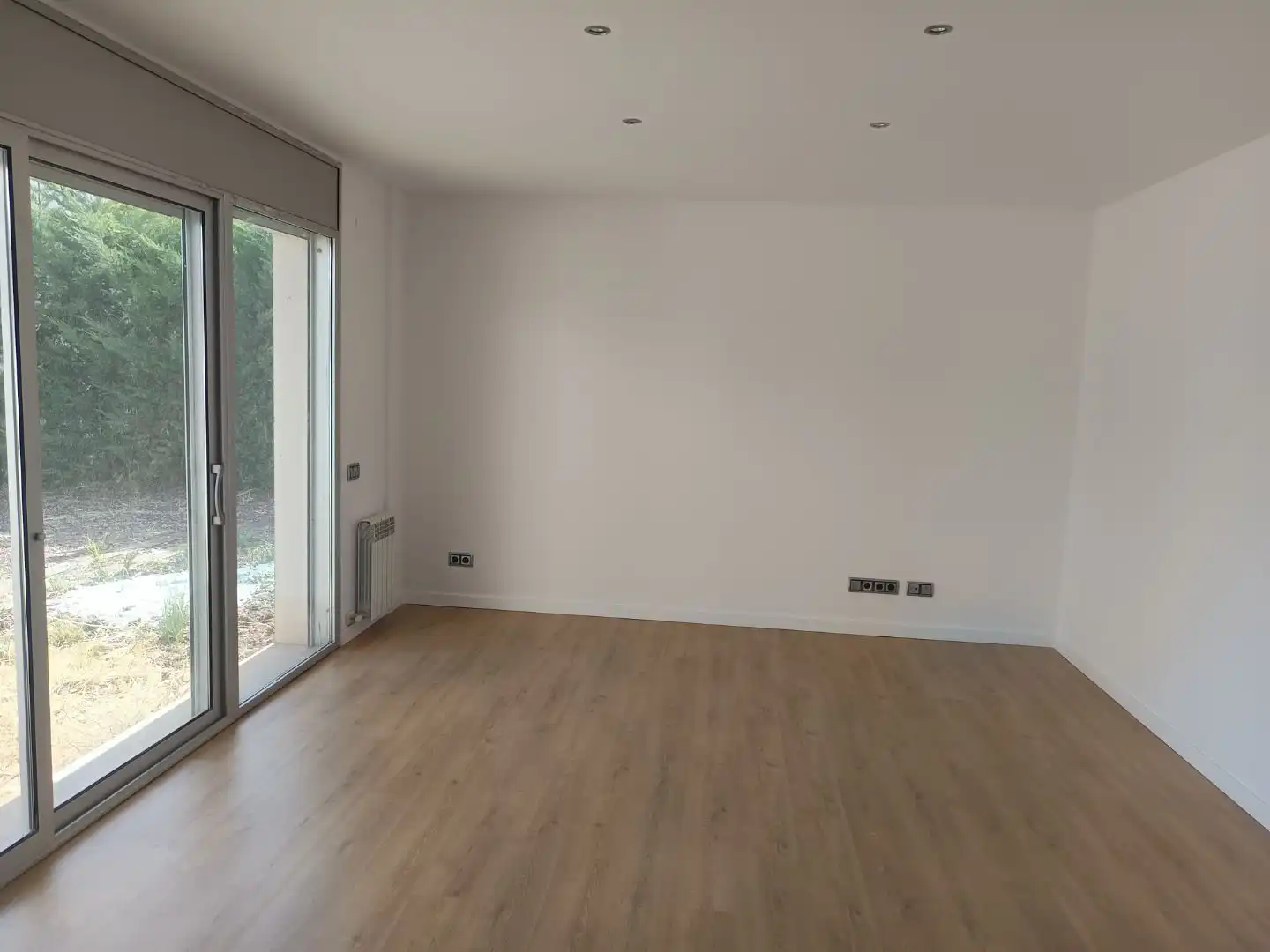 Living room of Flat for rent in Cervelló  with Heating, Private garden and Parquet flooring