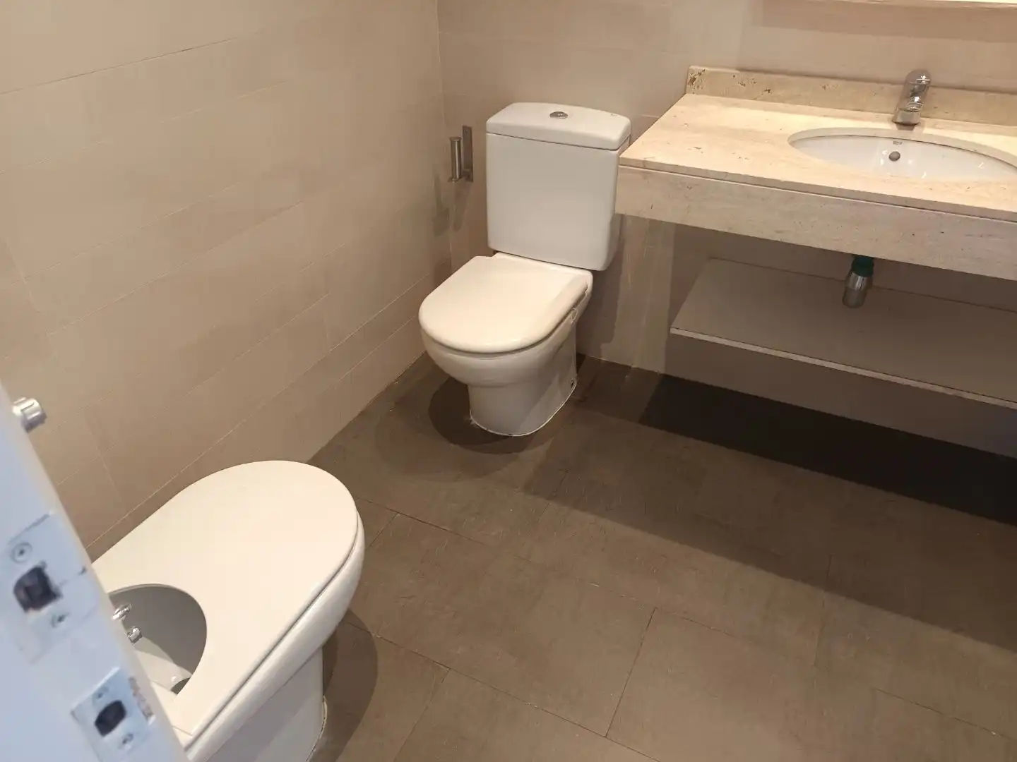 Bathroom of Flat for rent in Cervelló  with Heating, Private garden and Parquet flooring