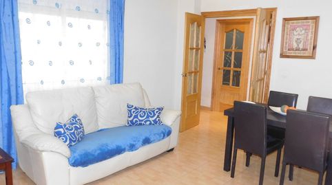 Piso en venta en Avenida José Fariña, 25, Isla Chica, Huelva Capital - imagen 2 Foto 2 de Piso en venta en Avenida José Fariña, 25, Isla Chica, Huelva Capital