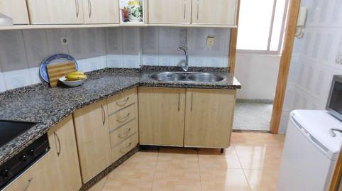 Piso en venta en Avenida José Fariña, 25, Isla Chica, Huelva Capital - imagen 4 Foto 4 de Piso en venta en Avenida José Fariña, 25, Isla Chica, Huelva Capital
