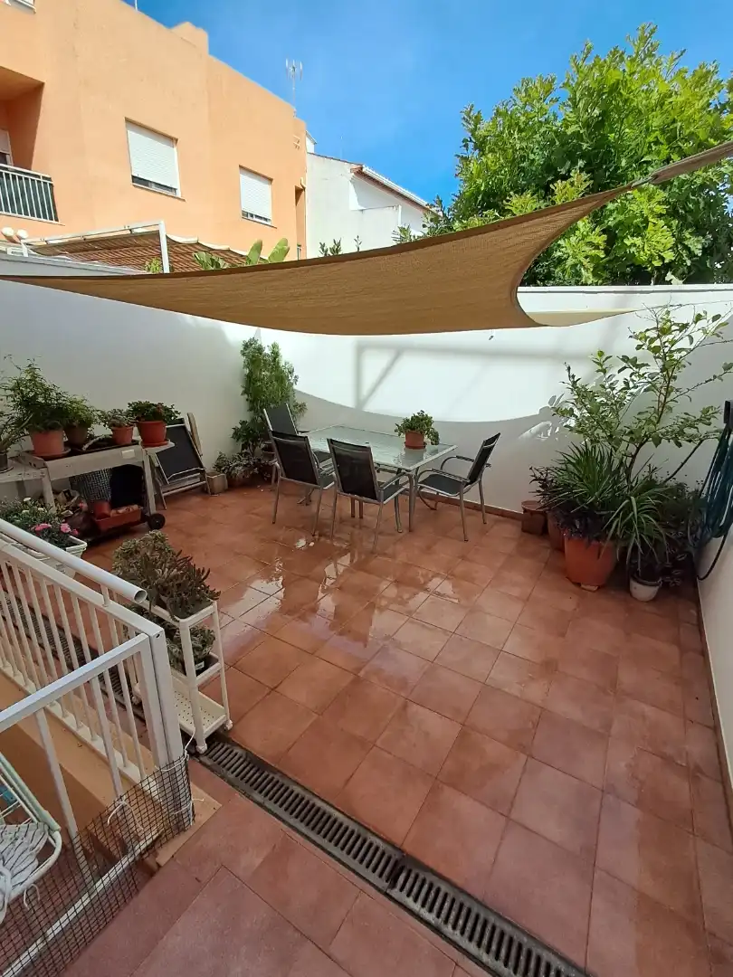 Casa adosada en venta en Carrer Serra de Bèrnia, 19, Ondara Terraza de Casa adosada en venta en Ondara