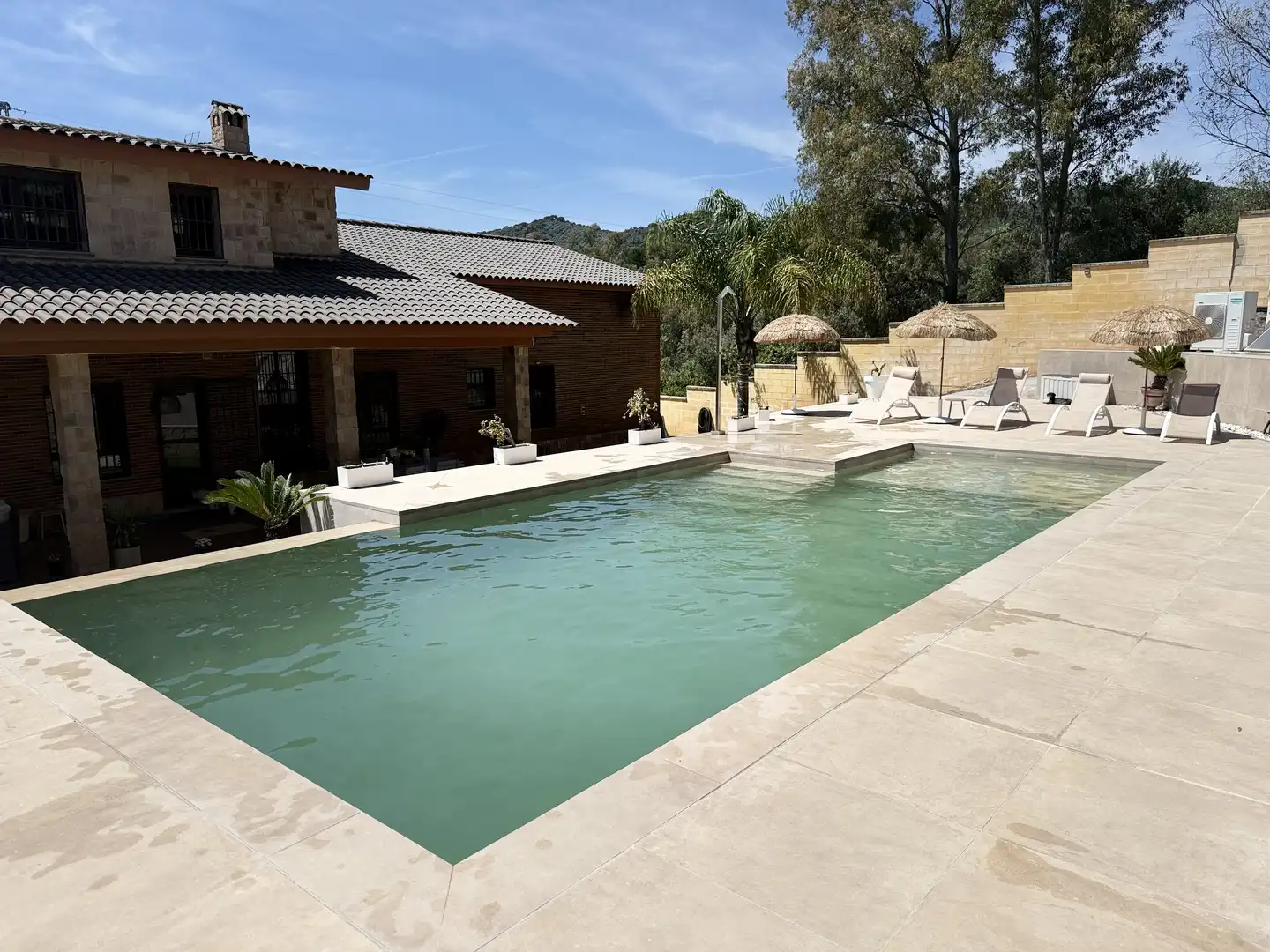 Swimming pool of Houses for sale in Córdoba  with Air Conditioner, Heating and Private garden