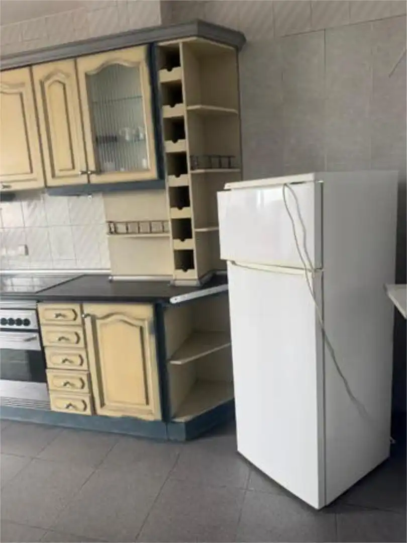 Piso en venta en Juan de Borbón Cocina de Piso en venta en Murcia con Jardín privado, Trastero y Amueblado