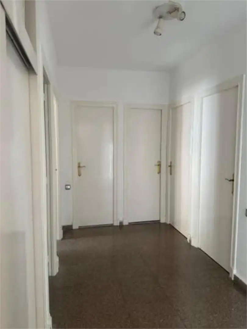 Piso en venta en Juan de Borbón Piso en venta en Murcia con Jardín privado, Trastero y Amueblado