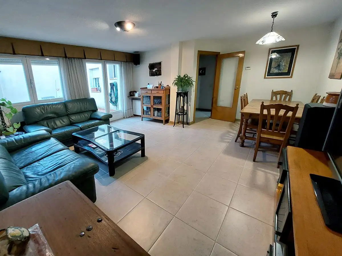 Casa o xalet en venda a Aluche Sala d'estar de Casa o xalet en venda en Madrid amb Aire condicionat, Calefacció i Parquet