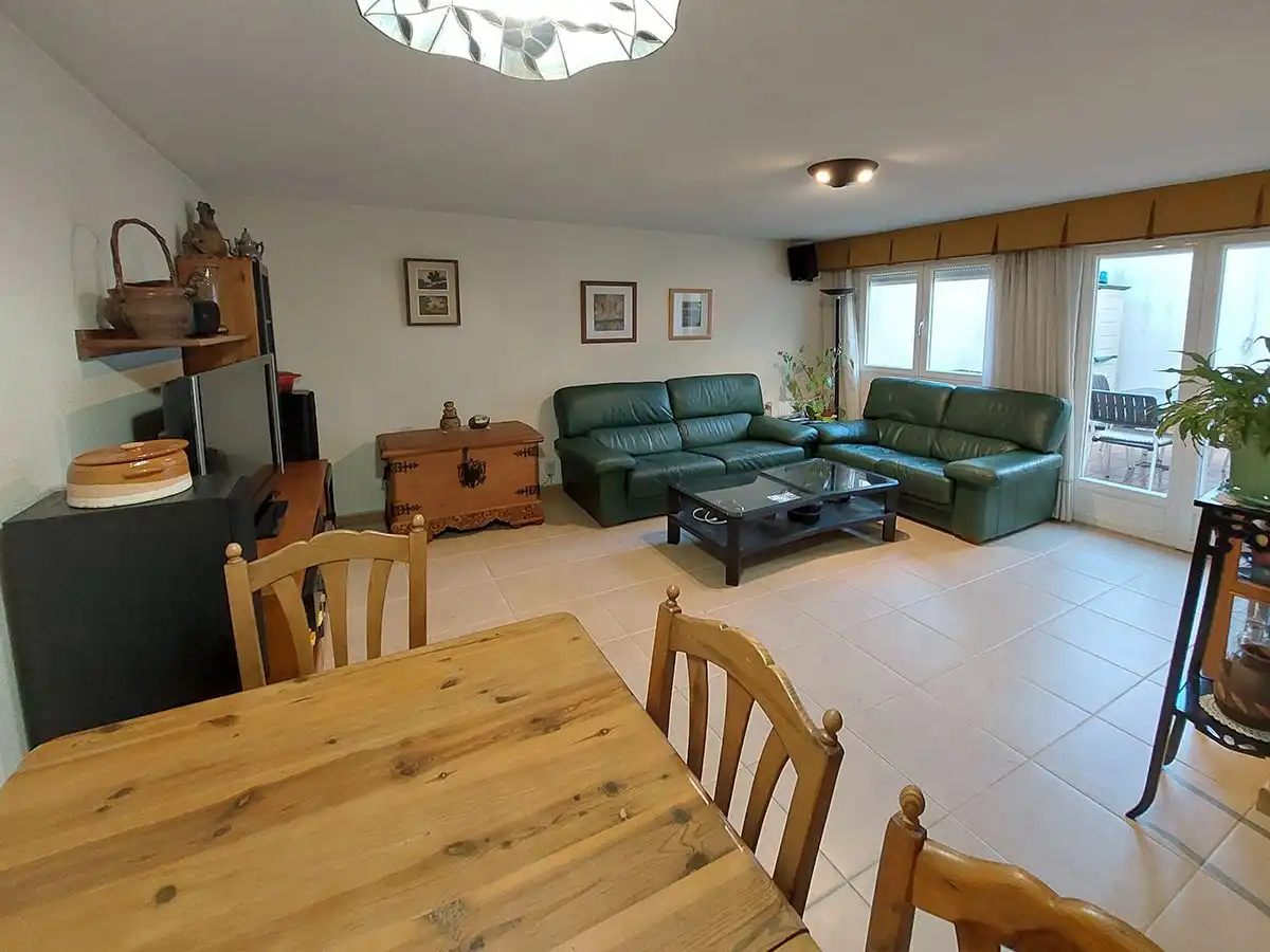 Casa o xalet en venda a Aluche Sala d'estar de Casa o xalet en venda en Madrid amb Aire condicionat, Calefacció i Parquet