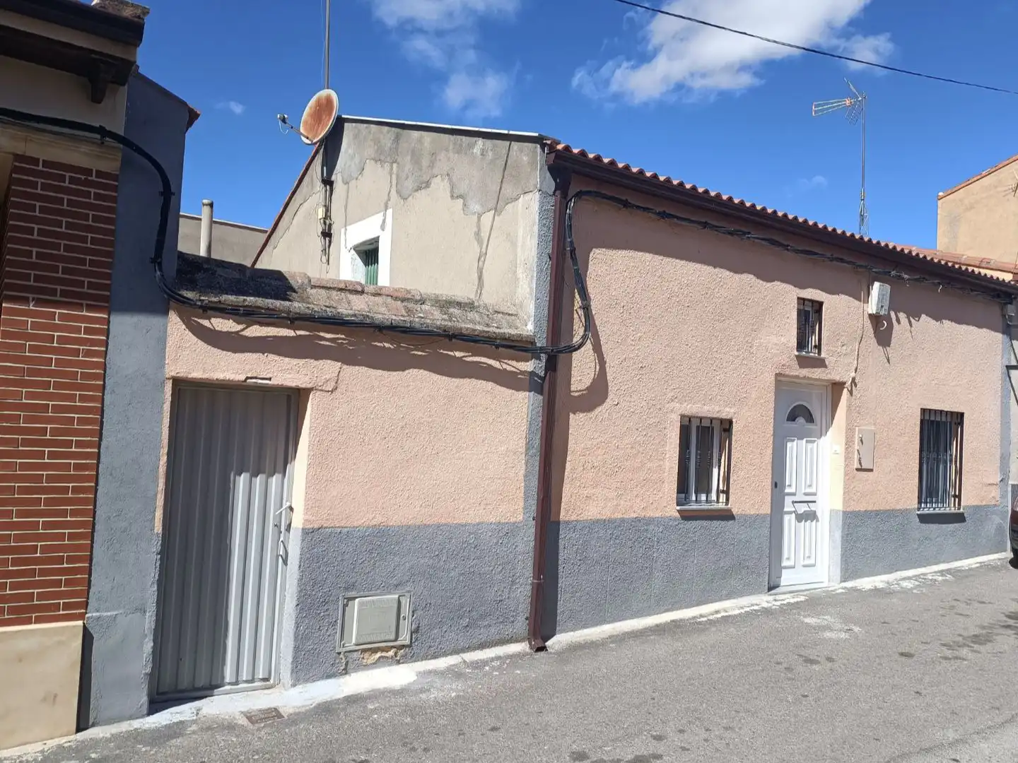 Casa adosada en venta en Calle Marroquinos, 27, Cantalapiedra Casa adosada en venta en Calle Marroquinos, 27, Cantalapiedra