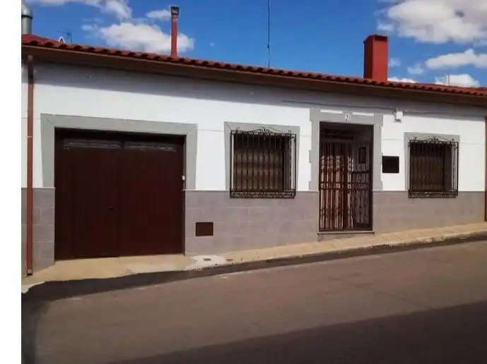 Piso en venta en Calle Jorge Manrique, 18, La Solana Vista exterior de Piso en venta en La Solana con Aire acondicionado, Calefacción y Terraza