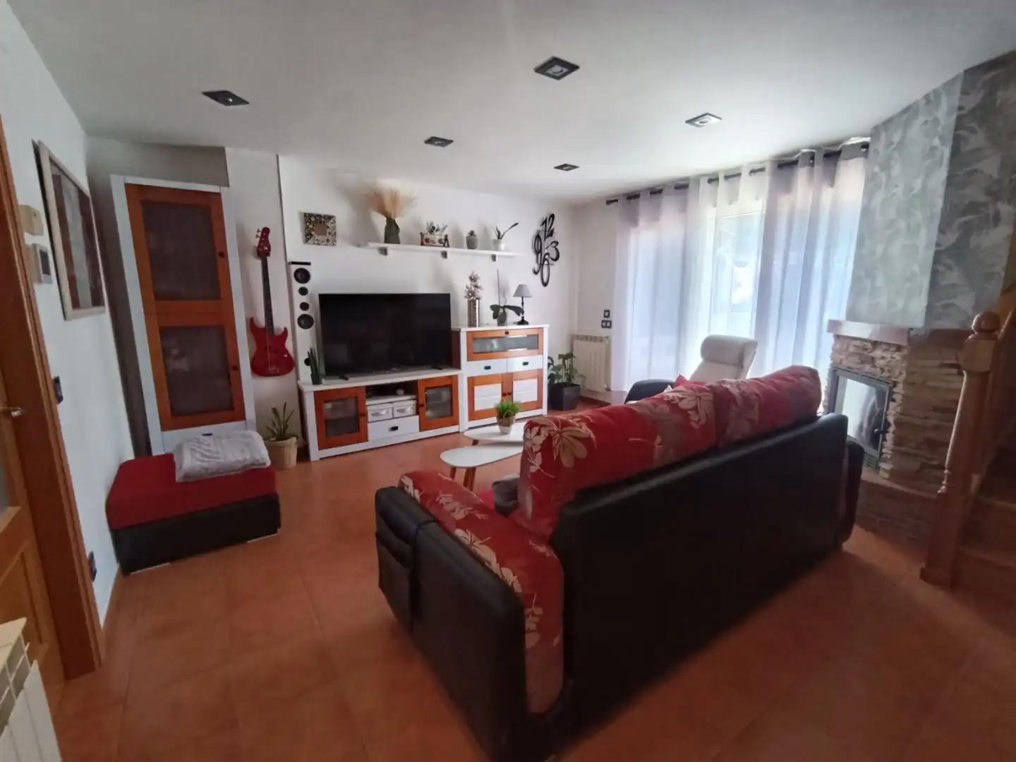 Casa adosada en venta en Calle El Campillo, 15, Hontoria de la Cantera Sala de estar de Casa adosada en venta en Hontoria de la Cantera con Jardín privado, Terraza y Parking comunitario