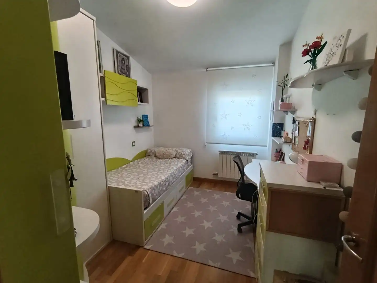 Casa adosada en venta en Calle El Campillo, 15, Hontoria de la Cantera Habitación de Casa adosada en venta en Hontoria de la Cantera con Jardín privado, Terraza y Parking comunitario