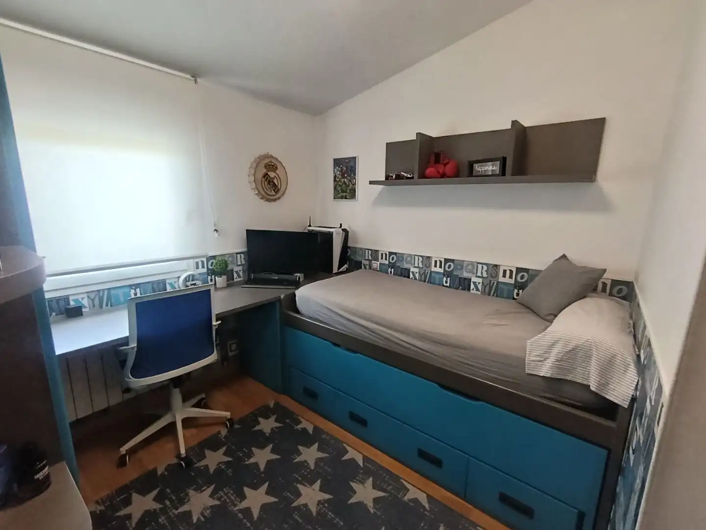 Casa adosada en venta en Calle El Campillo, 15, Hontoria de la Cantera Habitación de Casa adosada en venta en Hontoria de la Cantera con Jardín privado, Terraza y Parking comunitario