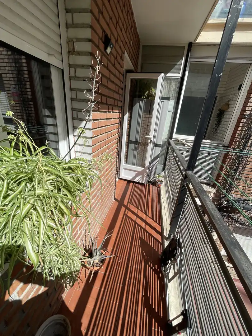Piso en venta en Calle de las Peñuelas, 48, Acacias Terraza de Piso en venta en Madrid Capital con Balcón