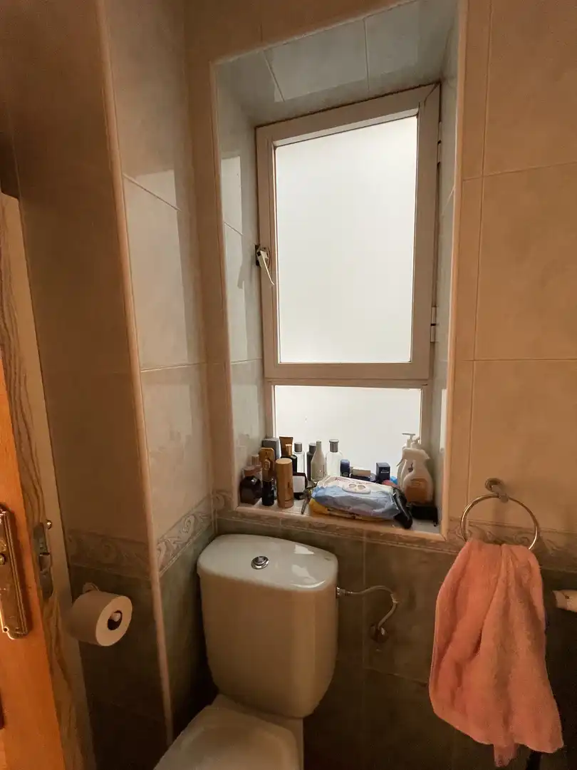 Piso en venta en Calle de las Peñuelas, 48, Acacias Baño de Piso en venta en Madrid Capital con Balcón
