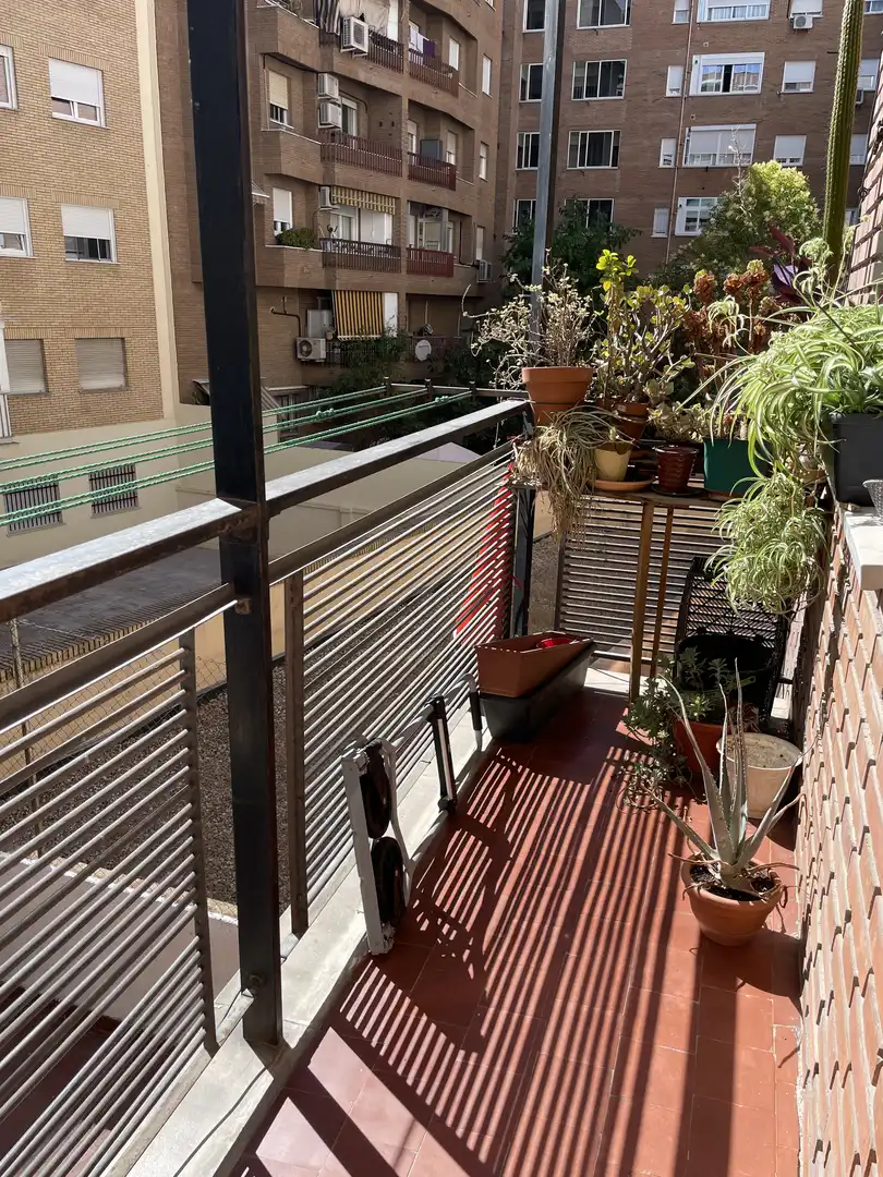 Piso en venta en Calle de las Peñuelas, 48, Acacias Terraza de Piso en venta en Madrid Capital con Balcón