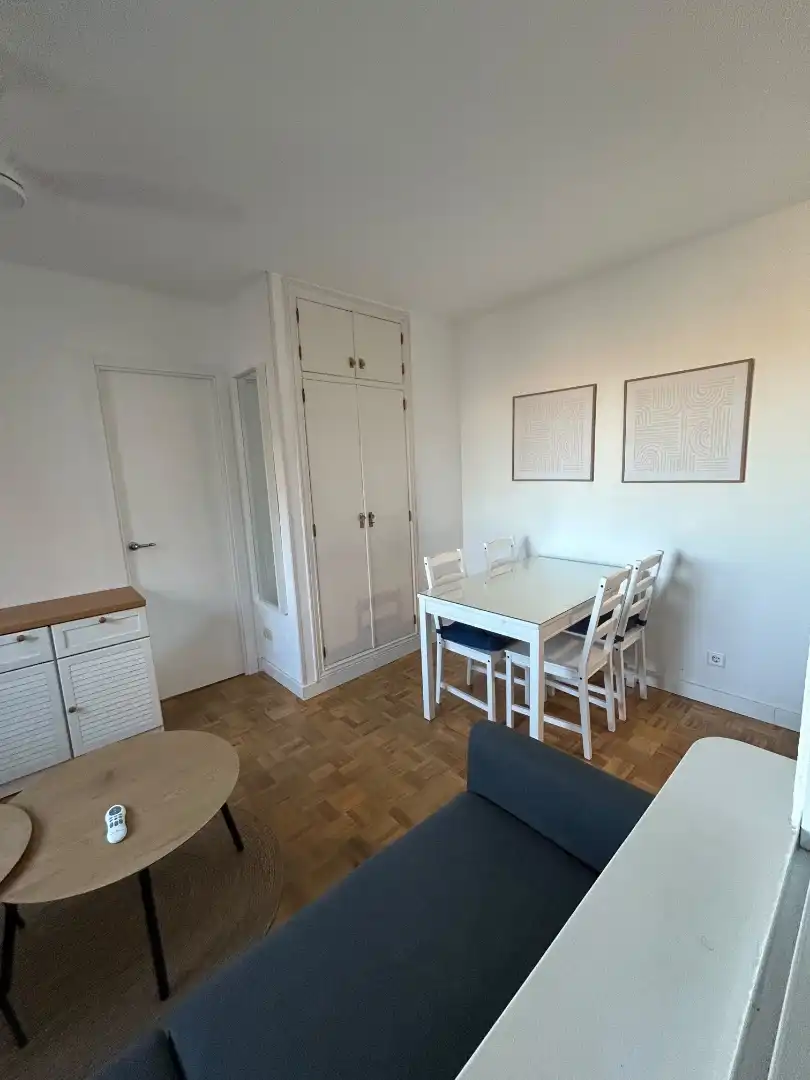 Wohnung zur Miete in Paseo Arco de Ladrillo, 17, Campo Grande Esszimmer von Wohnung zur Miete in Valladolid mit Parkett, Möbliert und Waschmaschine