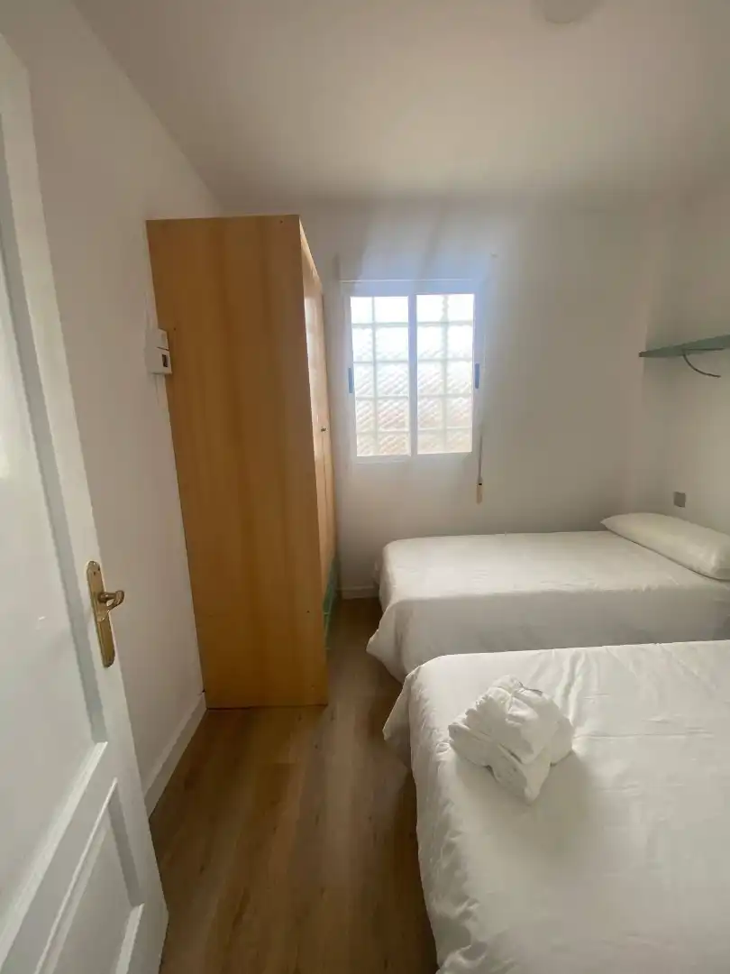 Piso en venta en Rúa Alcalde Fernández, 28, Fisterra Habitación de Piso en venta en Fisterra con Calefacción, Jardín privado y Parquet