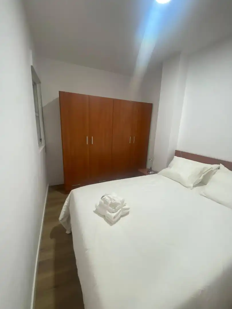 Piso en venta en Rúa Alcalde Fernández, 28, Fisterra Habitación de Piso en venta en Fisterra con Calefacción, Jardín privado y Parquet
