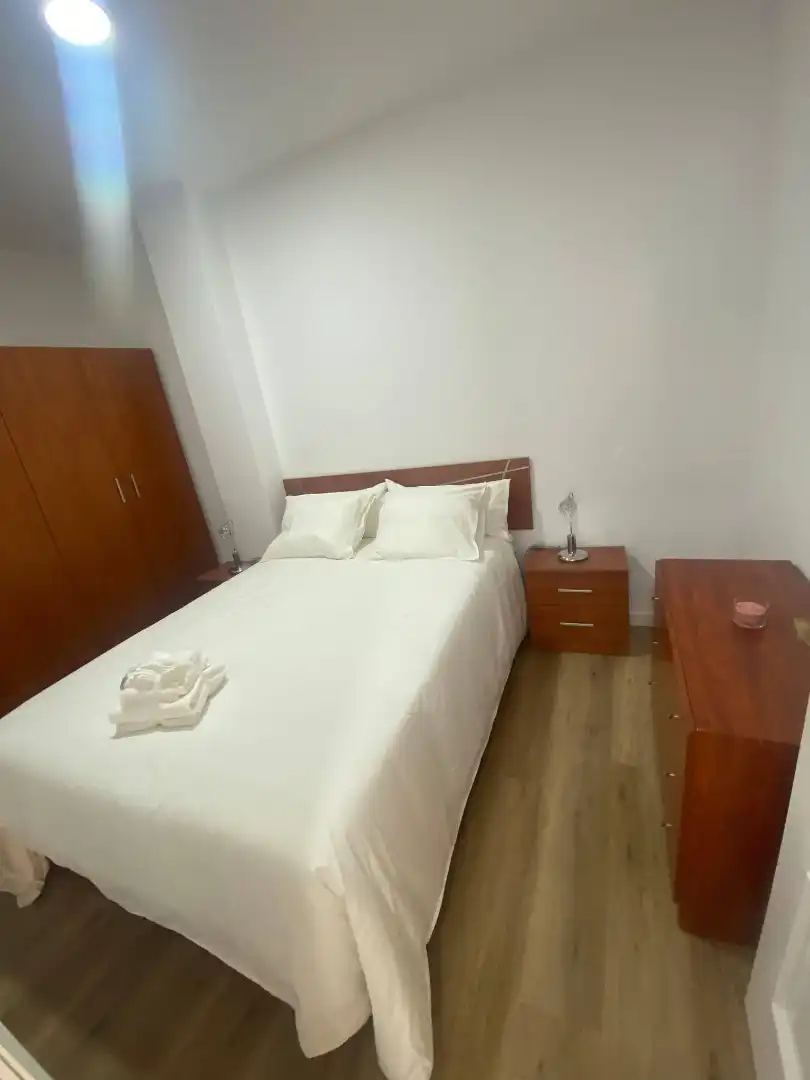 Piso en venta en Rúa Alcalde Fernández, 28, Fisterra Habitación de Piso en venta en Fisterra con Calefacción, Jardín privado y Parquet