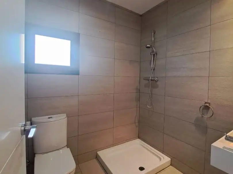 Baño de Casa o chalet de alquiler en Bigues i Riells del Fai con Aire acondicionado, Calefacción y Jardín privado