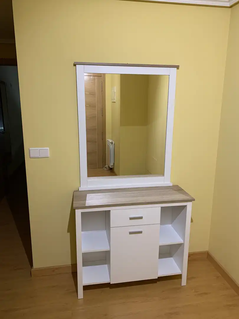 Flat for rent in Calle, 22, Flores de Sil - La Placa Bedroom of Flat for rent in Ponferrada with Heating, Parquet flooring and Storage room