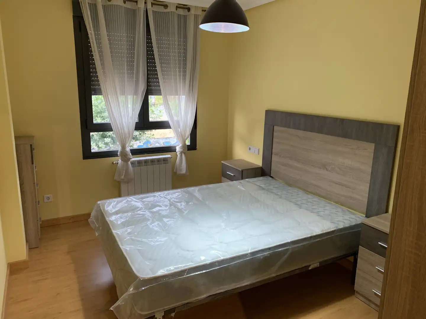 Flat for rent in Calle, 22, Flores de Sil - La Placa Bedroom of Flat for rent in Ponferrada with Heating, Parquet flooring and Storage room