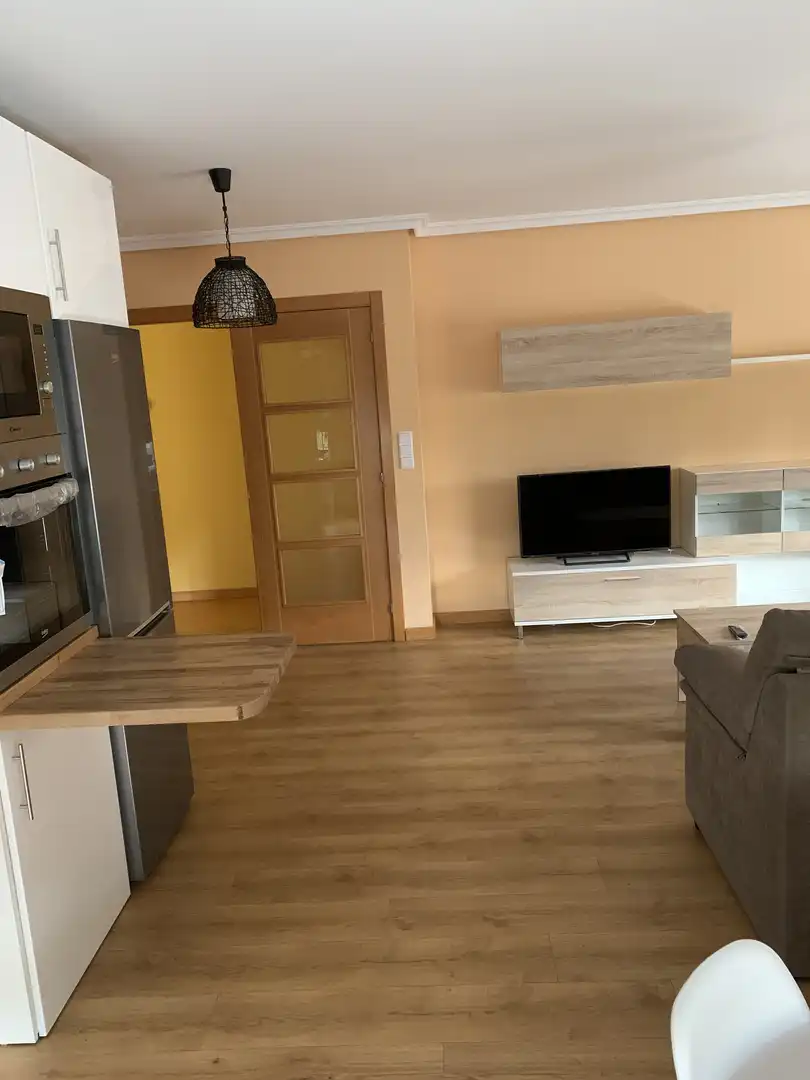 Flat for rent in Calle, 22, Flores de Sil - La Placa Living room of Flat for rent in Ponferrada with Heating, Parquet flooring and Storage room