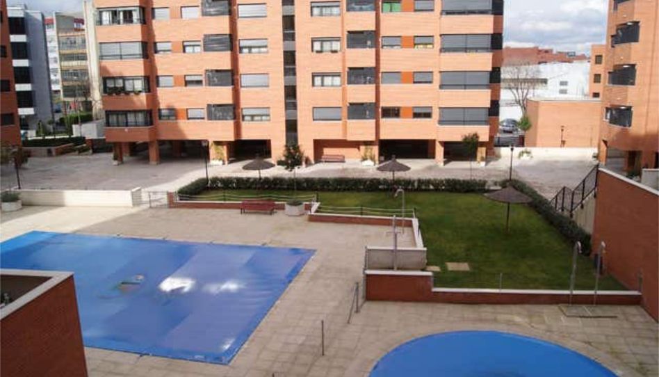 Apartamento de alquiler en Simancas, Madrid Capital - imagen 1 Foto 1 de Apartamento de alquiler en Simancas, Madrid Capital