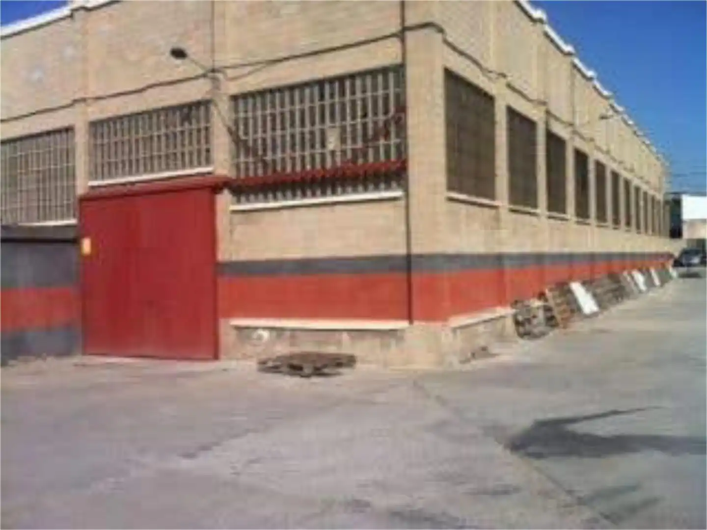 Fabrikhallen zur Miete in Entrevías Außenansicht von Fabrikhallen zur Miete in Madrid