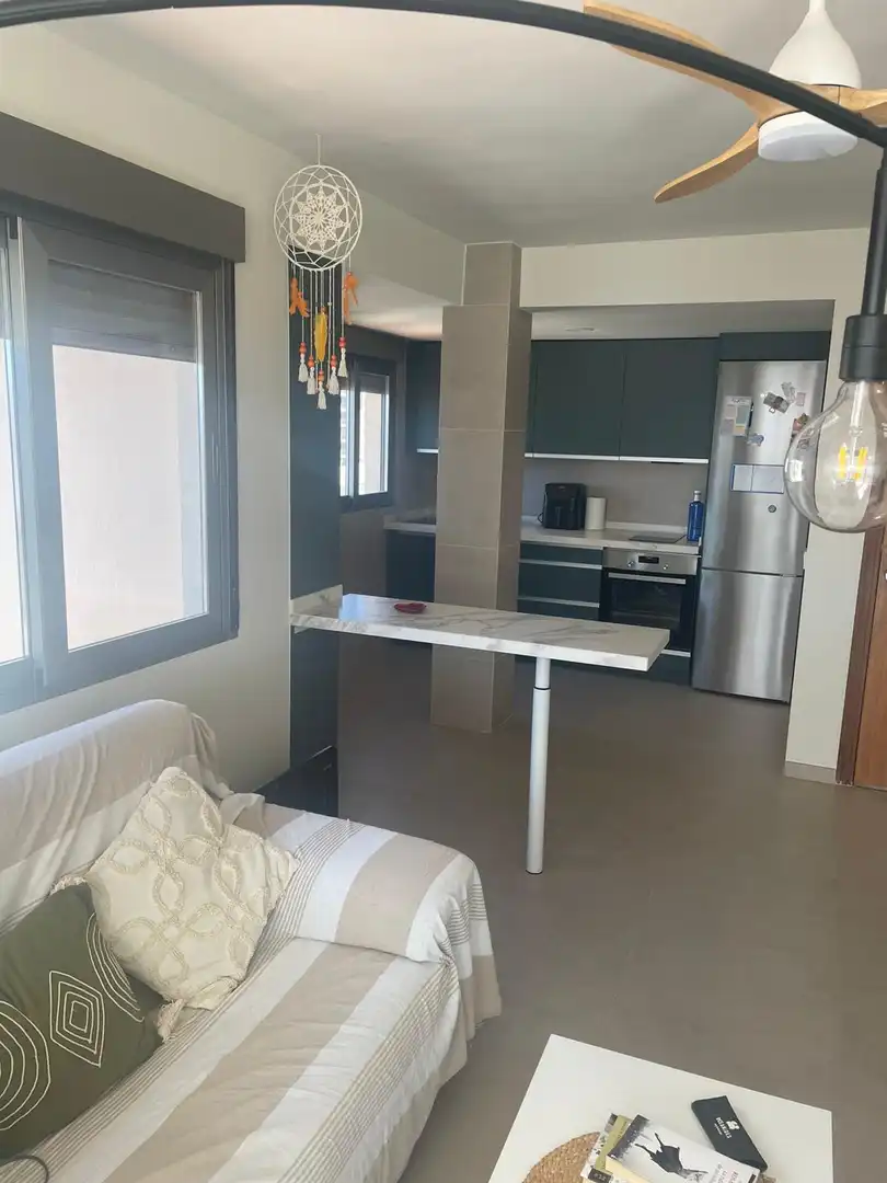 Apartamento de alquiler en Avenida Ferrandis Salvador, 266, La Curva Cocina de Apartamento de alquiler en Benicasim / Benicàssim con Trastero, Piscina y Amueblado