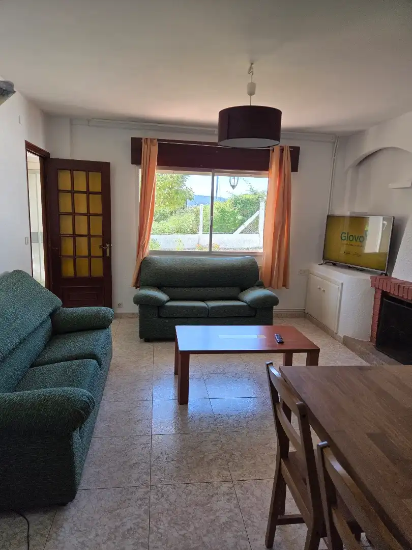 Sala d'estar de Casa o xalet de lloguer en Marín amb Calefacció, Jardí privat i Terrassa