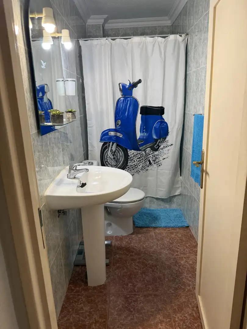 Apartamento de alquiler en Avenida Los Playeros, 23, Los Cristianos Baño de Apartamento de alquiler en Arona con Amueblado