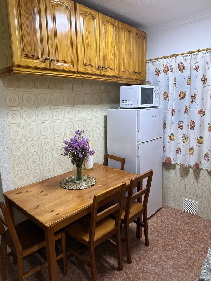 Apartamento de alquiler en Avenida Los Playeros, 23, Los Cristianos Cocina de Apartamento de alquiler en Arona con Amueblado