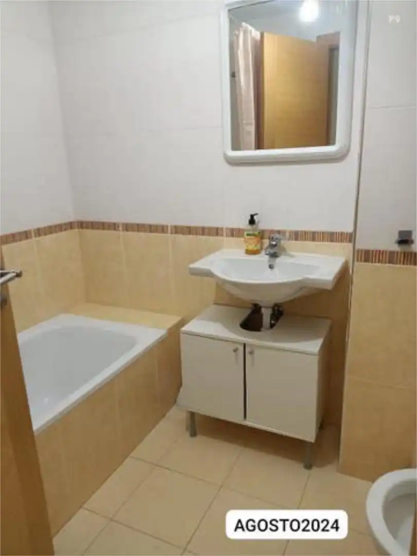 Bathroom of Flat for rent in Soutomaior