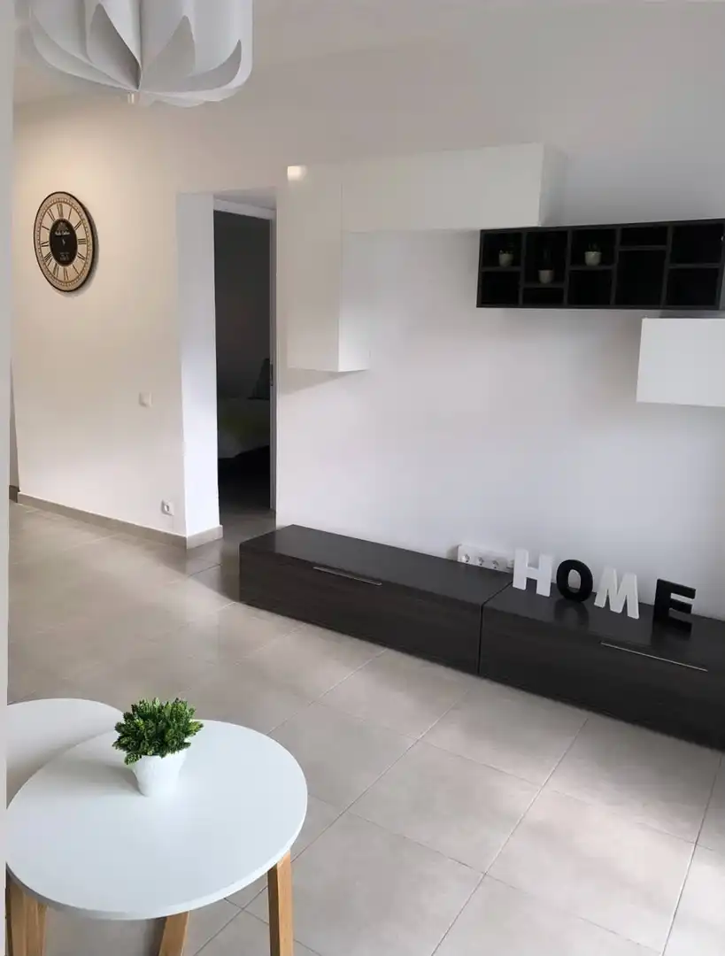 Pis en venda a Calle Cádiz, 40, Schamann - Rehoyas Sala d'estar de Pis en venda en Las Palmas de Gran Canaria amb Terrassa, Traster i Moblat
