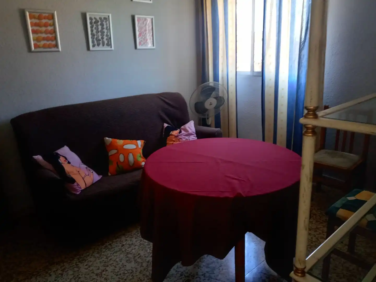 Pis de lloguer a Avenida de Cadiz, 42, Barrio de Zaidín Sala d'estar de Pis de lloguer en Granada amb Aire condicionat, Jardí privat i Moblat