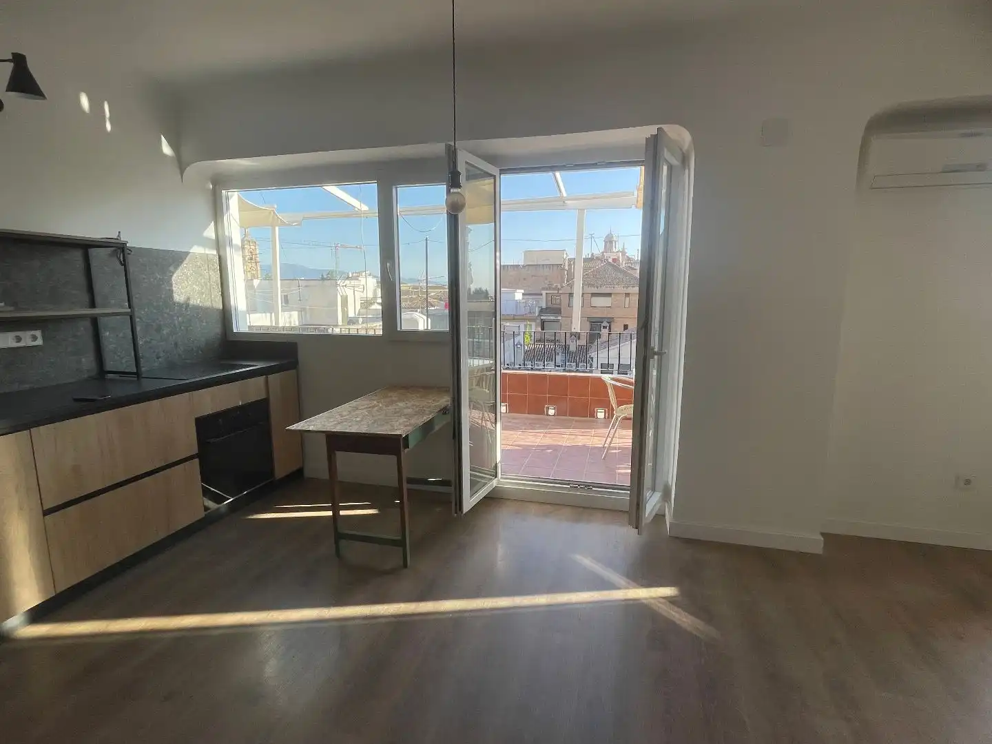 Flat for rent in Calle Mano de Hierro, 22, Centro - Sagrario Flat for rent in Calle Mano de Hierro, 22, Centro - Sagrario