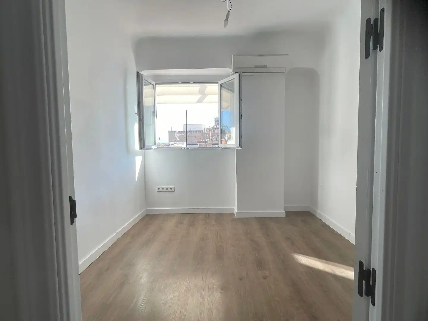 Flat for rent in Calle Mano de Hierro, 22, Centro - Sagrario Flat for rent in Calle Mano de Hierro, 22, Centro - Sagrario